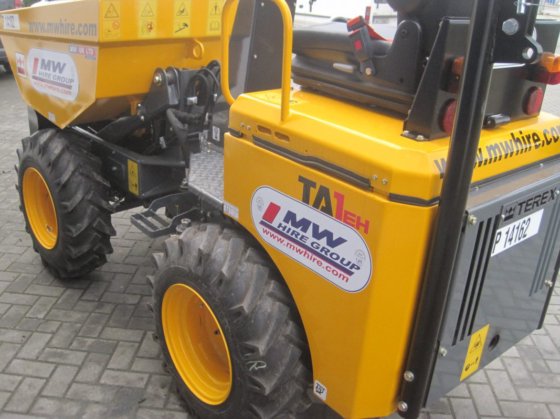 先端の高さ1トン