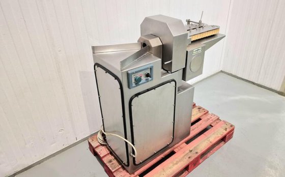 ATADORA PARA EMBUTIDOS AUTOMATICA RISCO