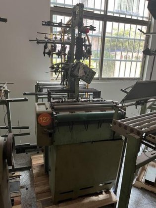 needle loom