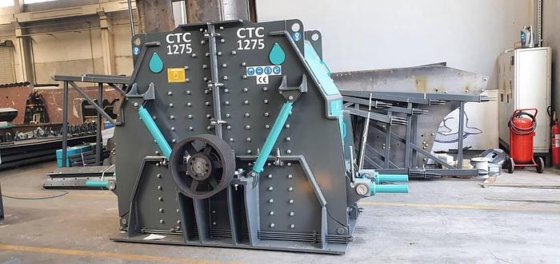 三次衝撃破砕機