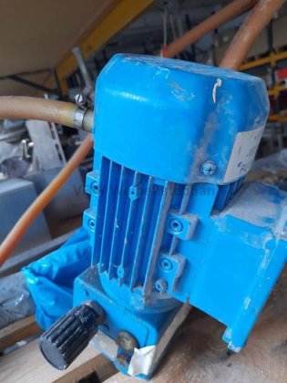 ピストンポンプ