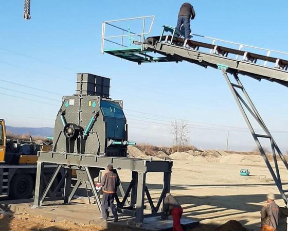 价格最优的三级冲击破碎机 - 2 年保修 |