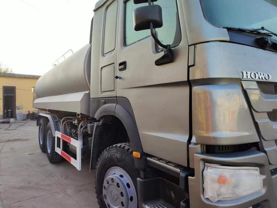 2017 HOWO 371