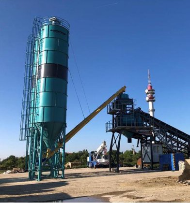 100トンセメントサイロ