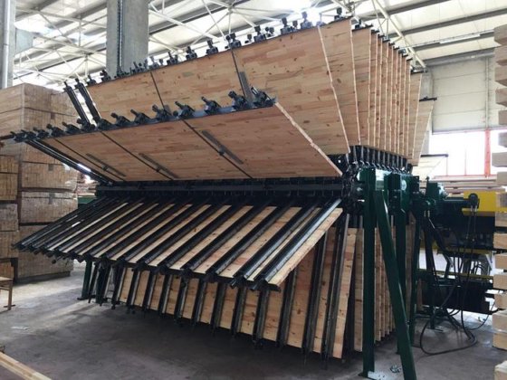 Taylor Side Loading Automated Clamp