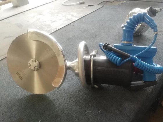 最畅销的牛屠宰场水牛肉加工设备用四分之一胴体圆锯机