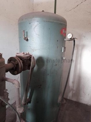 エアーコンプレッサー