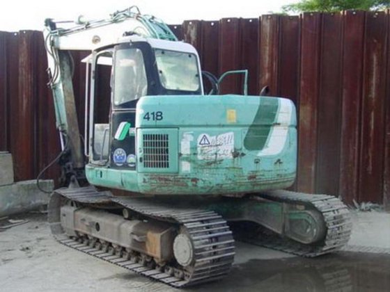 KOMATSU PC138US-2