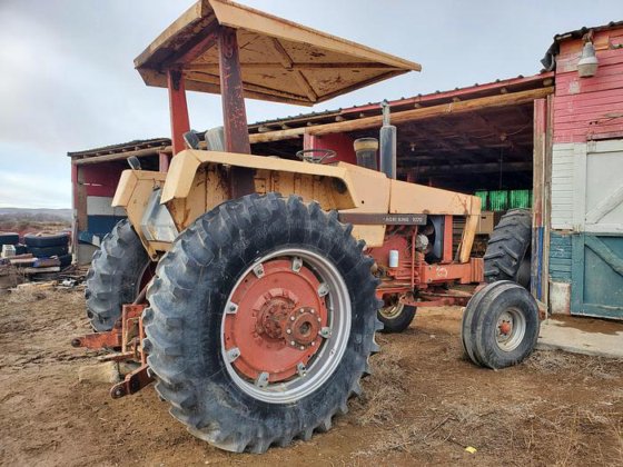 Case 1070 Tractor w/ New