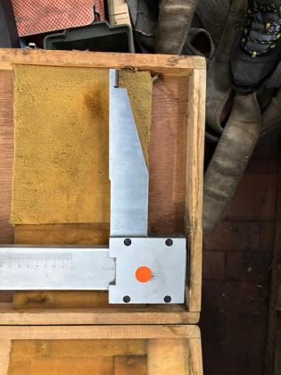 带容器盒的卡尺 2000 毫米