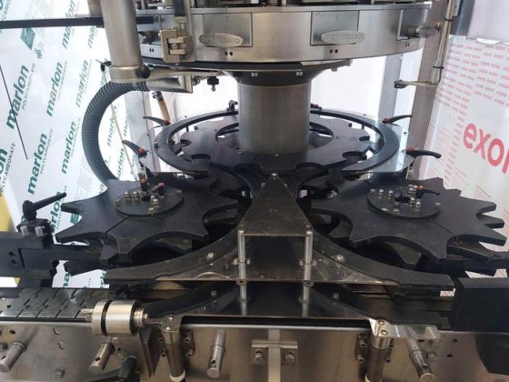 2011 Bertolaso Capping machine