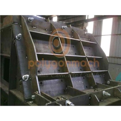 三次インパクトクラッシャー