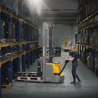 Jungheinrich EJC 216b