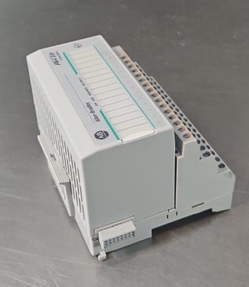 Allen Bradley 1794-OB16 24VDC Source