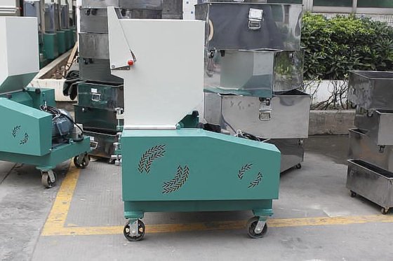 废塑料破碎造粒机 粉碎机适用于所有废塑料 塑料撕碎机