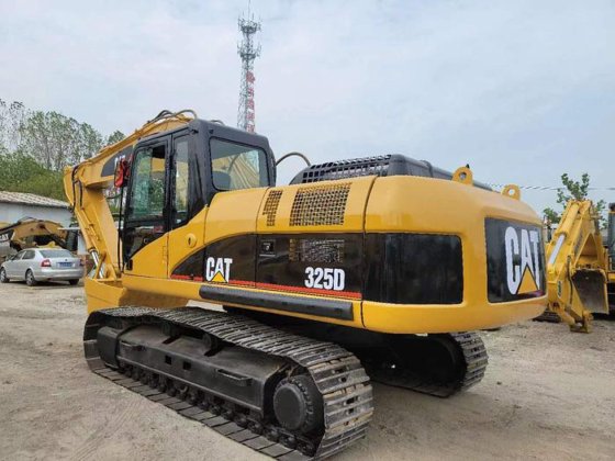 CAT 325D