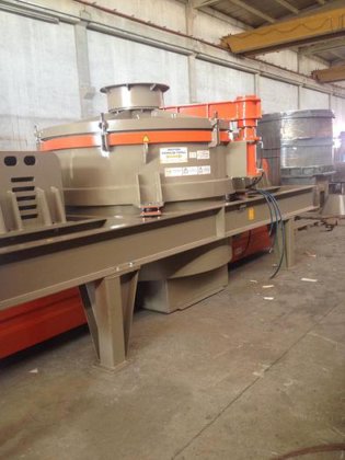 縦軸インパクトクラッシャー