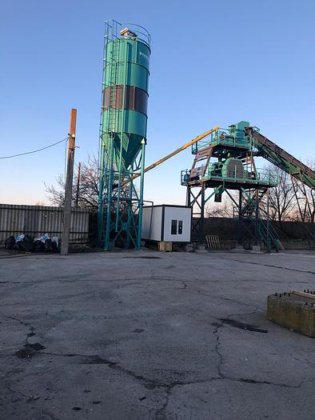 60 立方米/小时混凝土搅拌站，现货供应