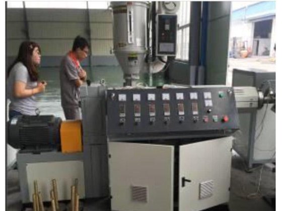 Extrusora de Mangueira PEAD e