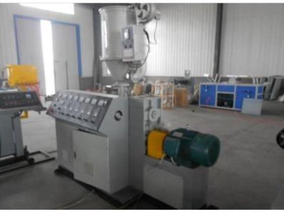 Extrusora de Mangueira PEAD e