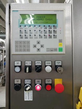 ラベリングマシン