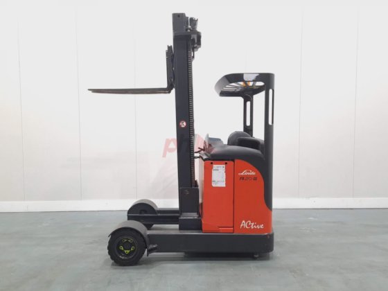 2009 LINDE R20G-03 115 REACH Forklifts in Odiham, United Kingdom