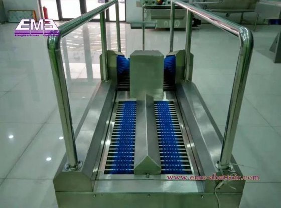 热销靴底清洗机 用于屠宰场工作人员入口屠宰场的牲畜屠宰设备
