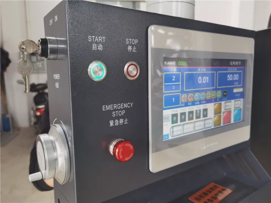 アマダ式ダウンストローク移動式板金プレスブレーキ曲げ機アマダ