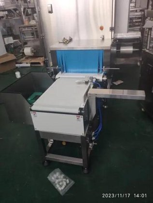 用于食品异物污染检测的 X 射线工业食品检测机