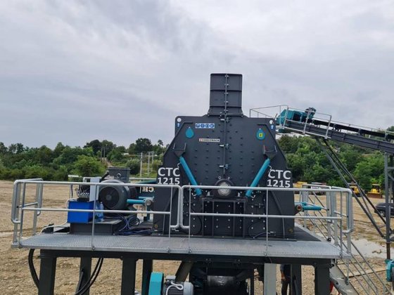 三次冲击破碎机