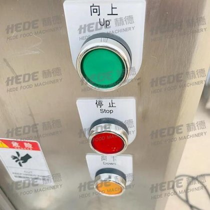 合德热洗烘干塑钢周转箱托盘筐周转箱清洗烘干机