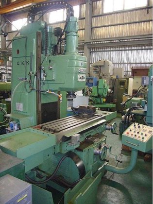 1982 OKK MHA-400Ⅱ 立式銑床