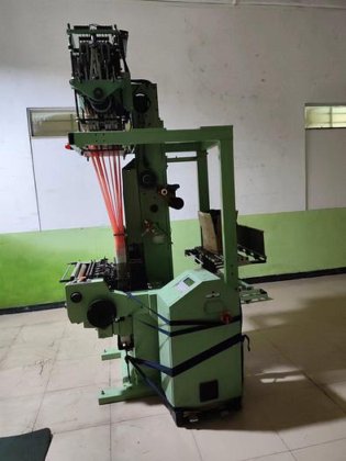 Jacquard needle loom