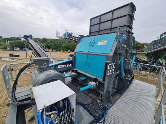 三次衝撃破砕機