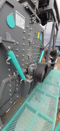 三级冲击破碎机