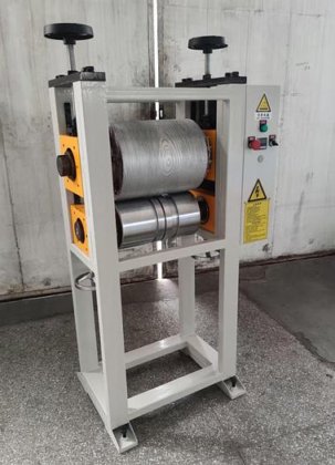 EMBOSSING MACHINE