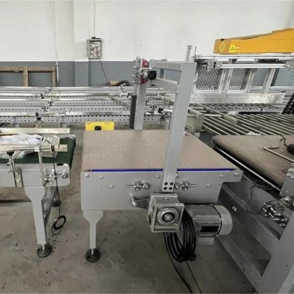 用于纸箱和纸袋的全自动伺服码垛机