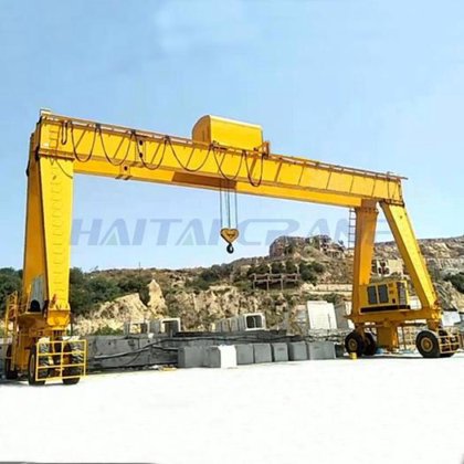 自動ゴムタイヤ式ガントリー ストラドル キャリア販売用車輪付きガントリー クレーン