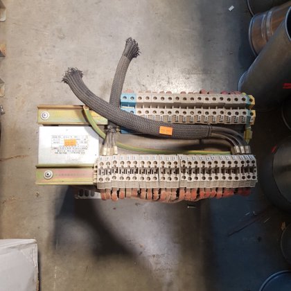 C.E.E Electronics Multipunto Transformador