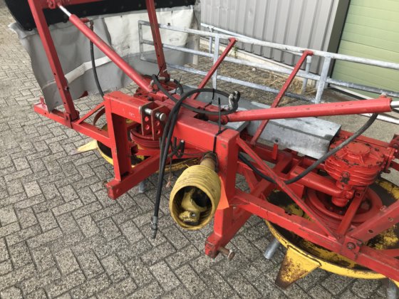 サイレージ分割機