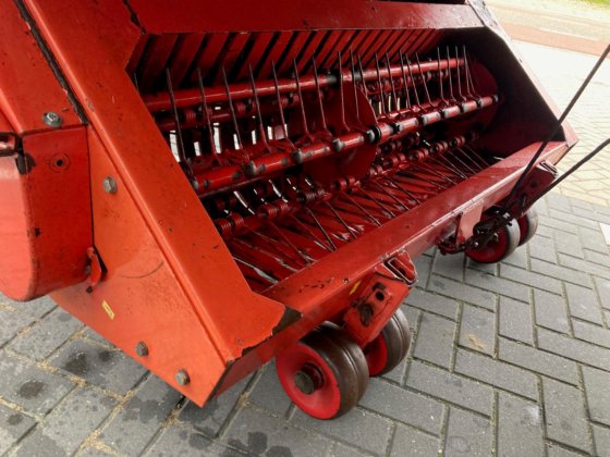 Taarup 465 铲运车