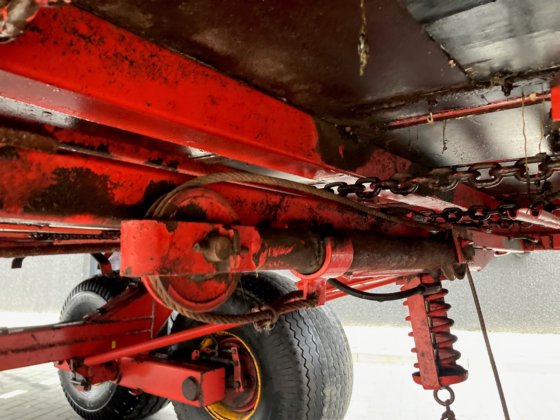 Taarup 465 铲运车