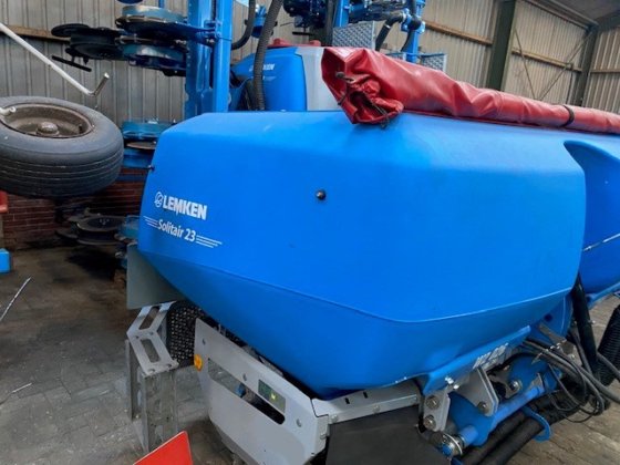 2021 レムケン アズリット 9 +