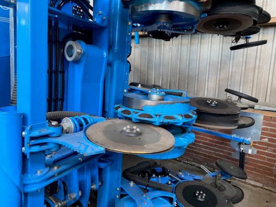 2021 レムケン アズリット 9 +