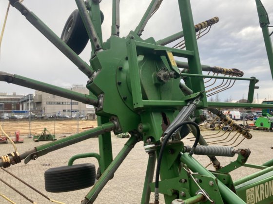 2000 克朗 1201 耙子