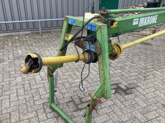 2000 克朗 1201 耙子