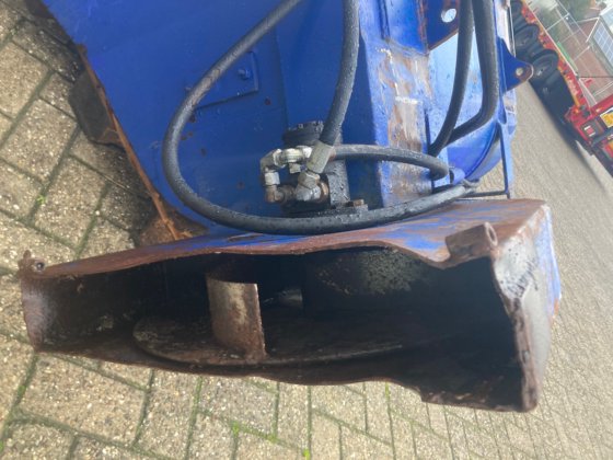 德泰克锯末撒布器