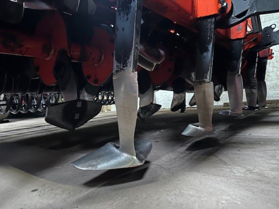 2012 ファーマックス LRP300Profi エジェロールとルーフリングローラー付き