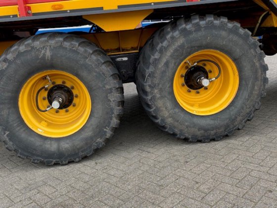 2009 Schuitemaker Rapide 2085 铲运车