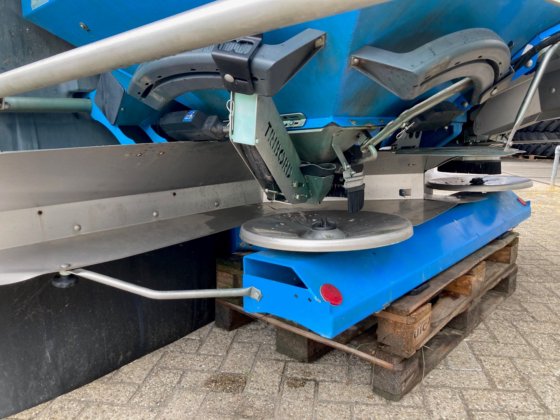 2023 レムケン・ポラリス 16 肥料散布機